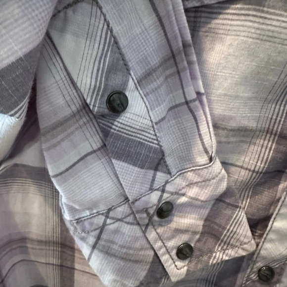 BKE Buckle Shirt Mens Sz Med Lavender Plaid Snap Button Athletic Fit Western - Picture 5 of 6